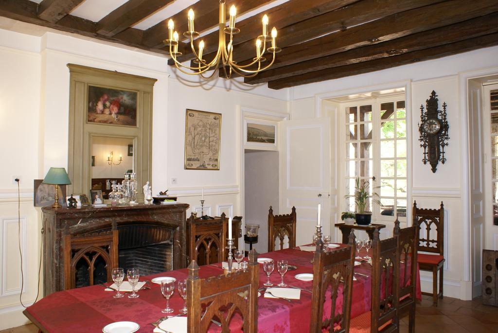 Hostellerie Du Chateau De L'Isle La Croix-en-Touraine 외부 사진