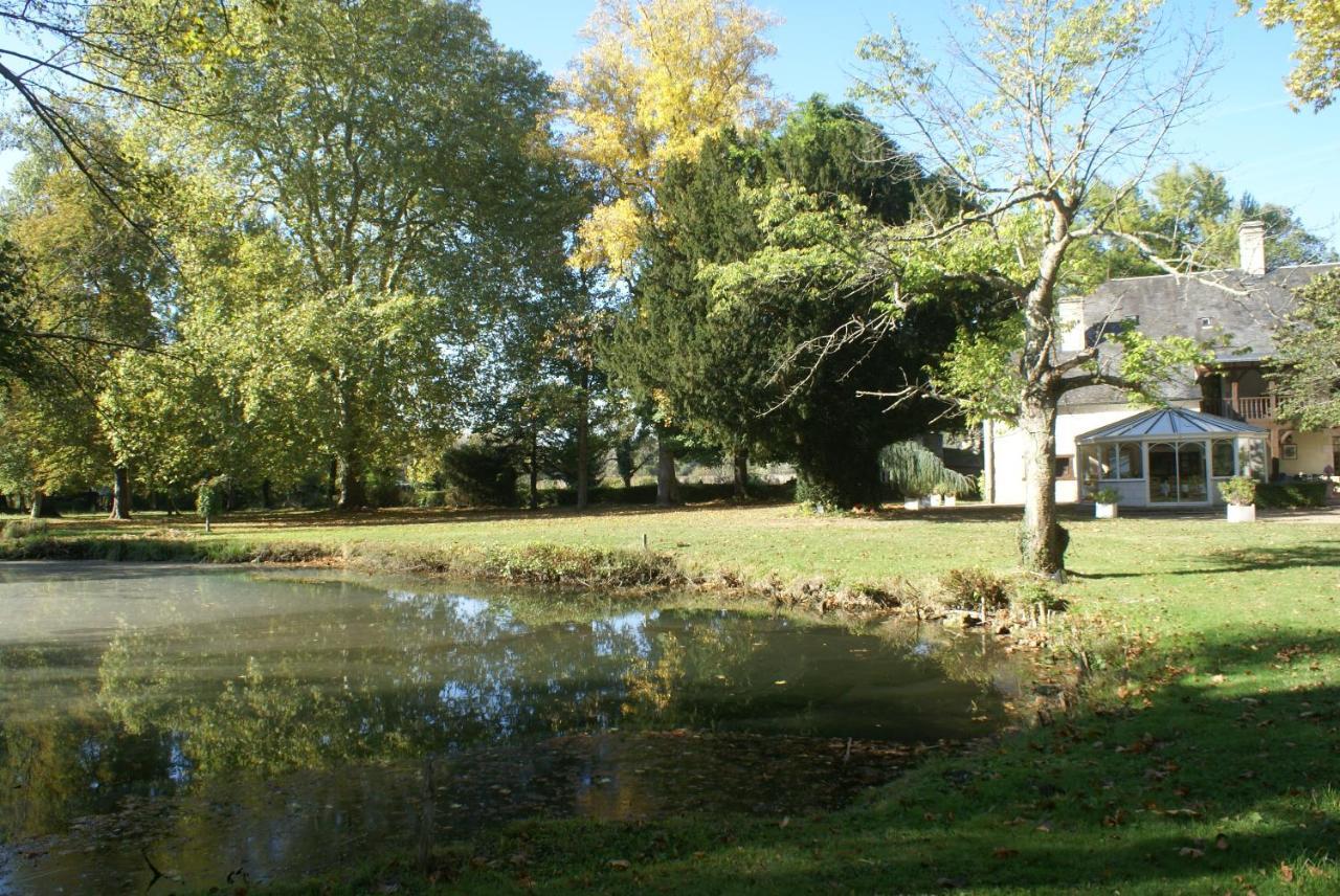 Hostellerie Du Chateau De L'Isle La Croix-en-Touraine 외부 사진